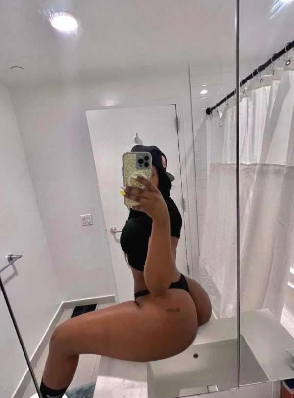 612486784 | SOFIA | Chica