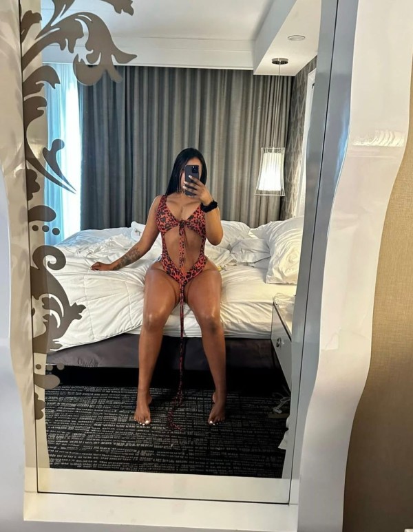 612486784 | SOFIA | Chica