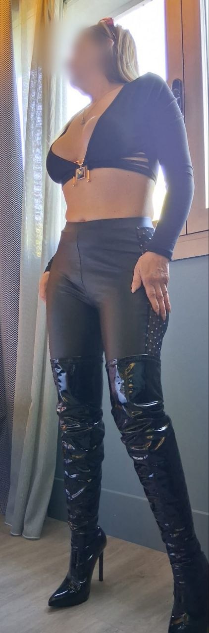 632944331 | CATALINA | Chica