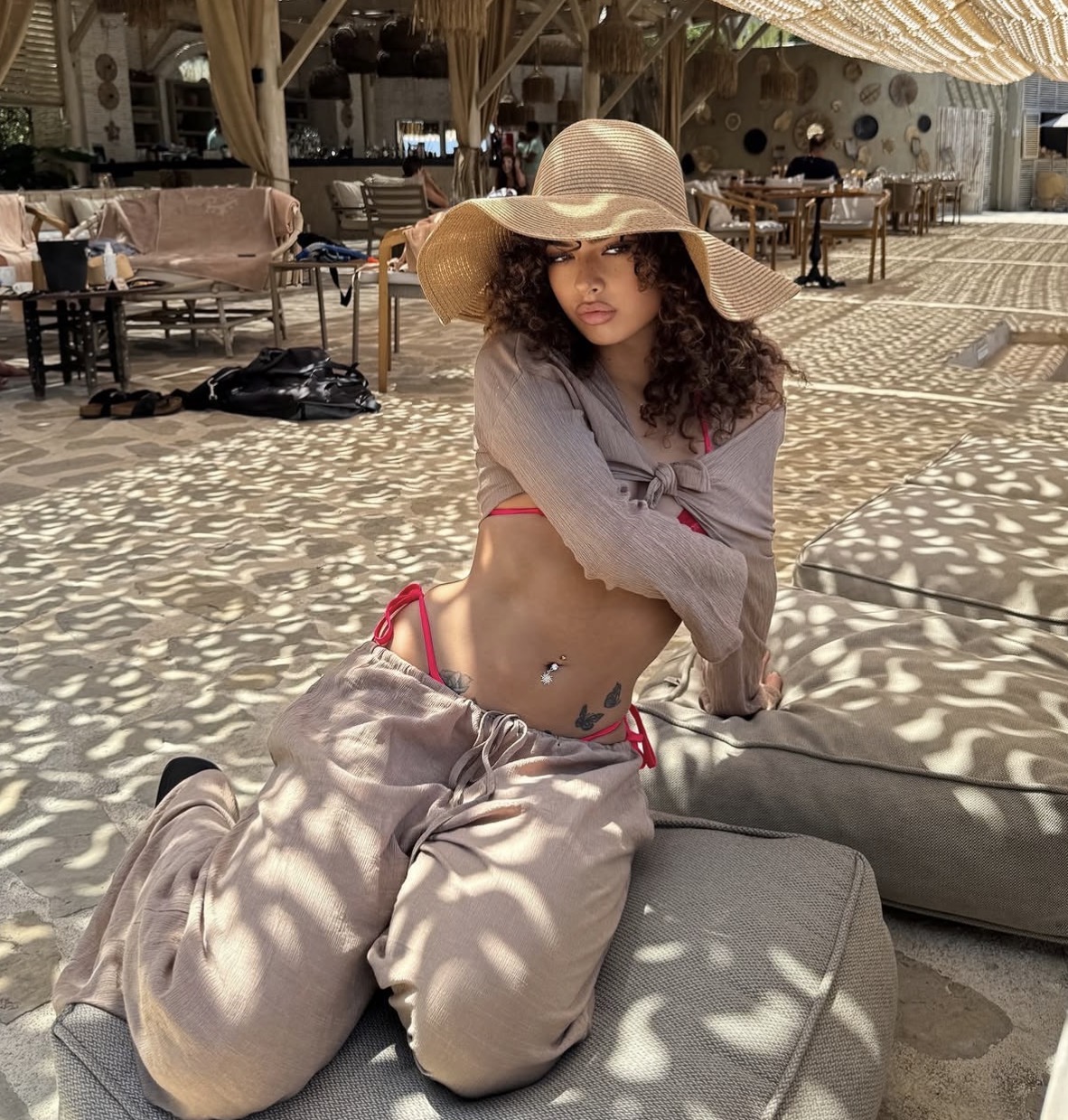 631422891 | ESPERANZA | Chica