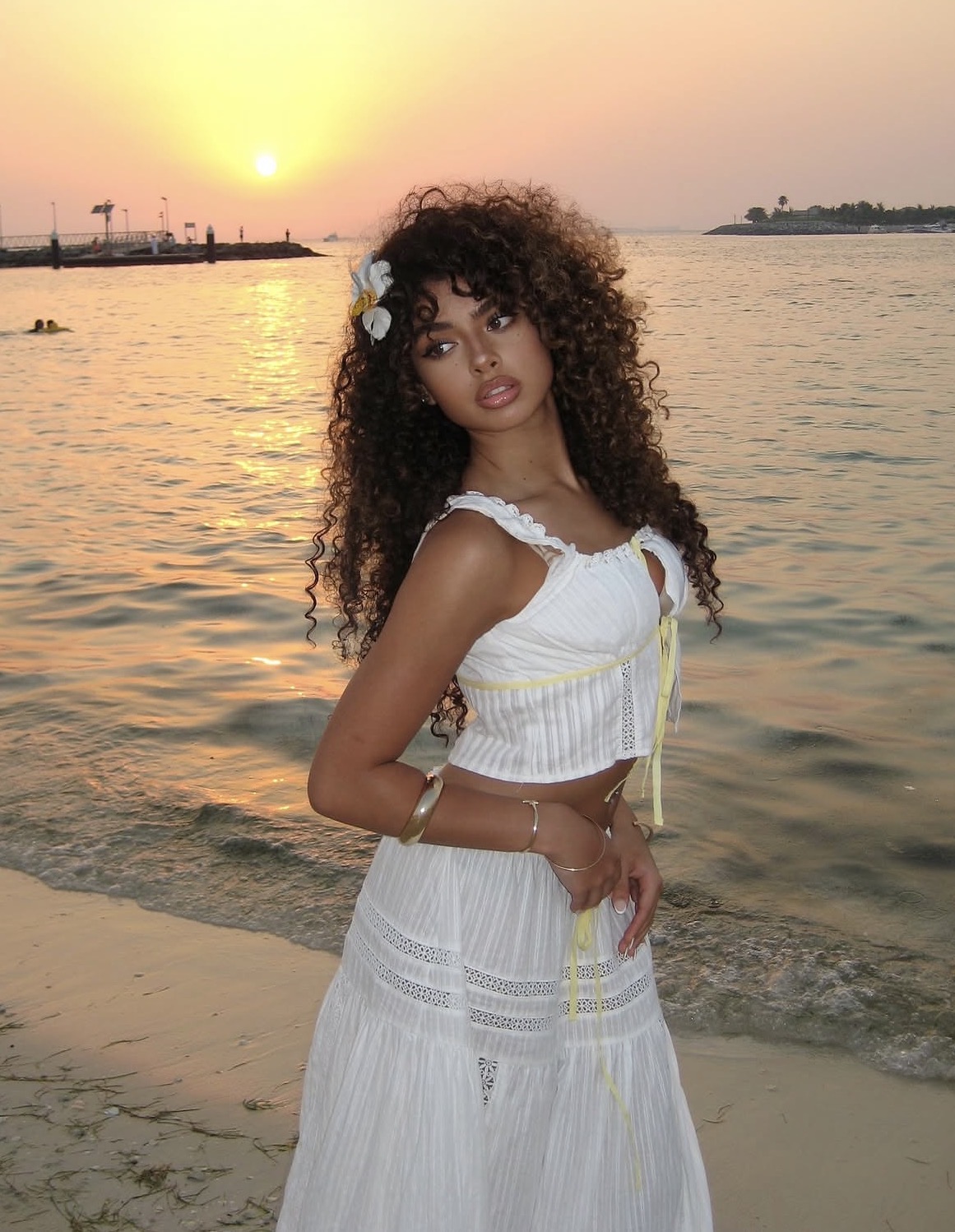 631422891 | ESPERANZA | Chica