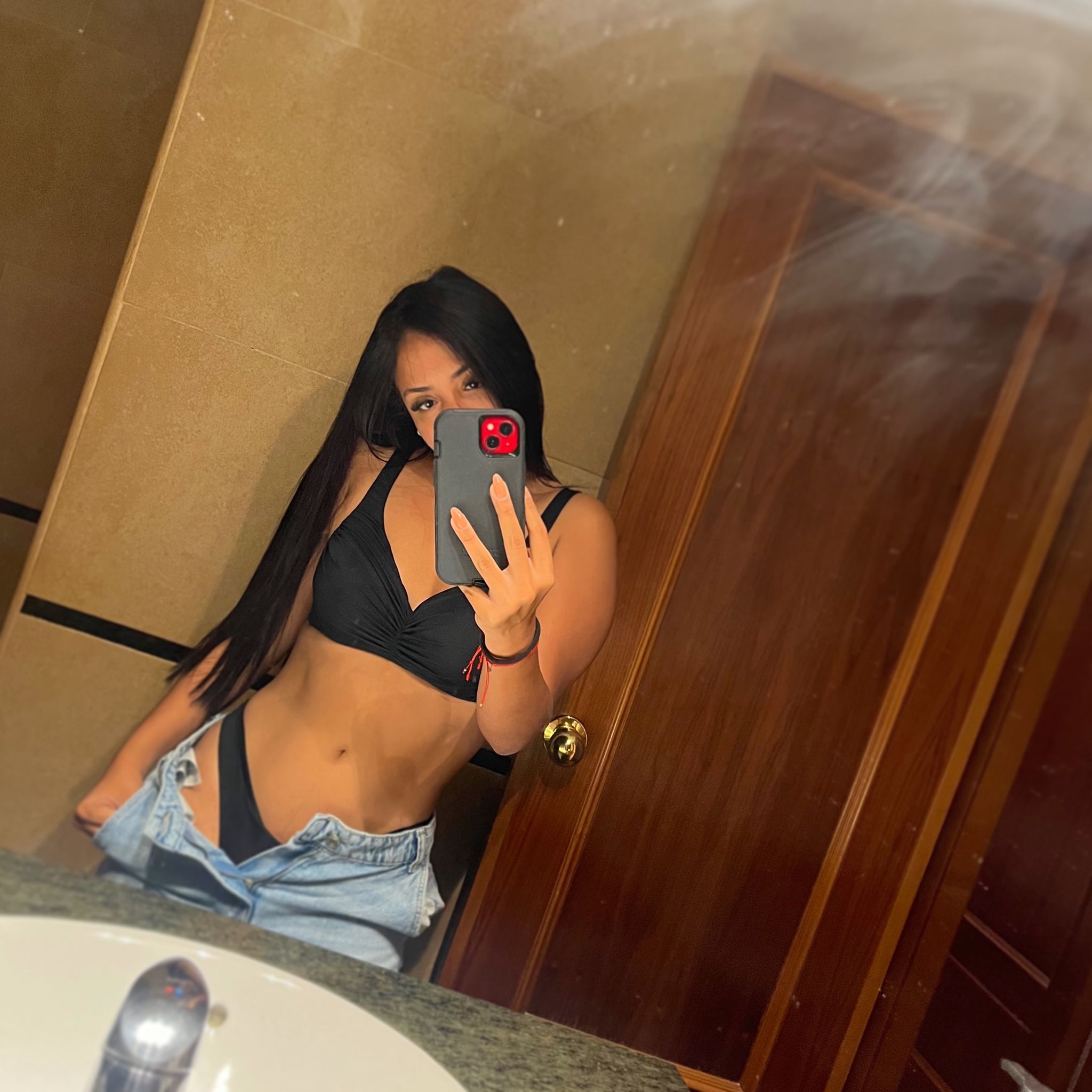 632559008 | CAMILA | Chica