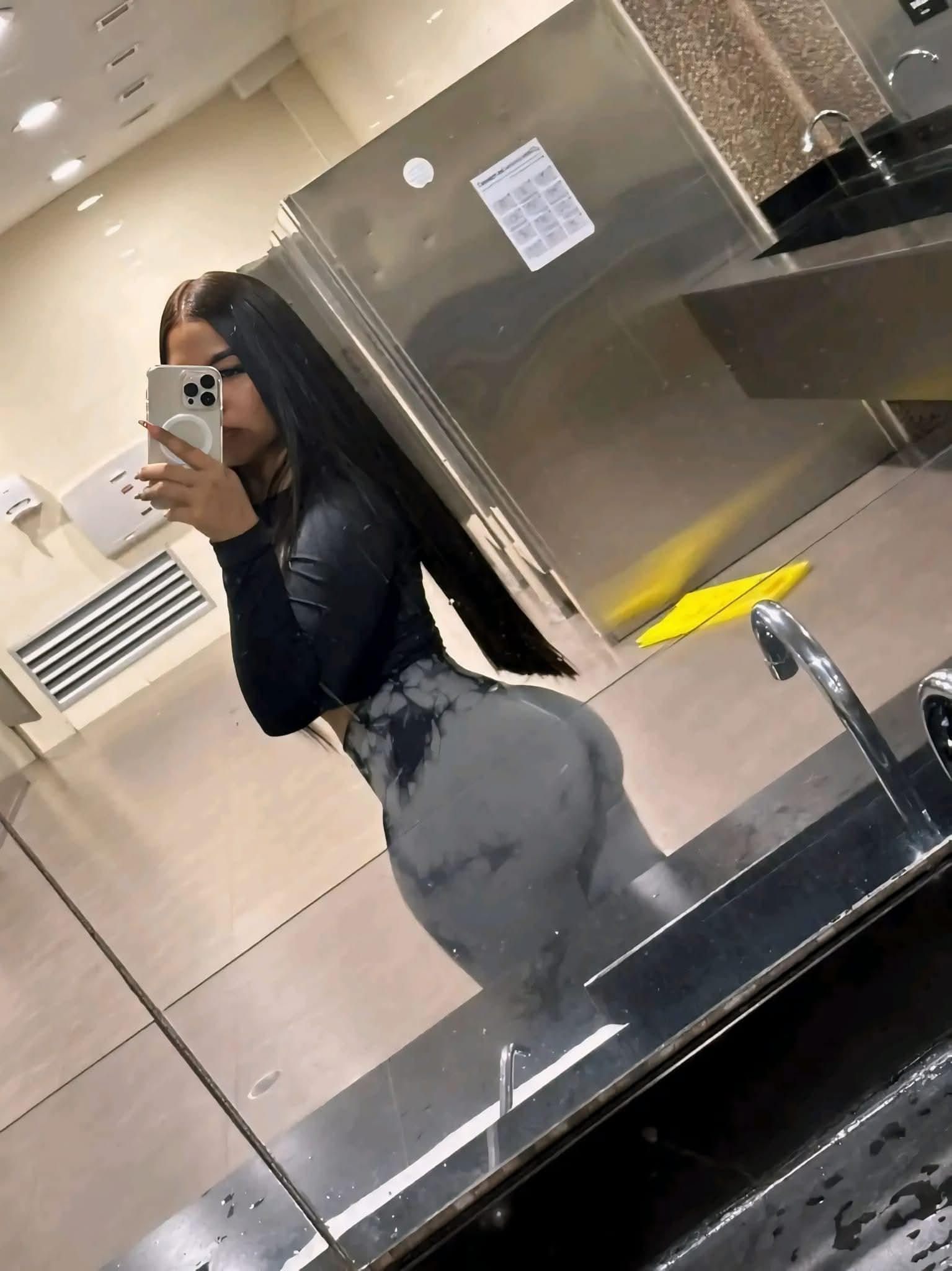 695772668 | CATALINA | Chica