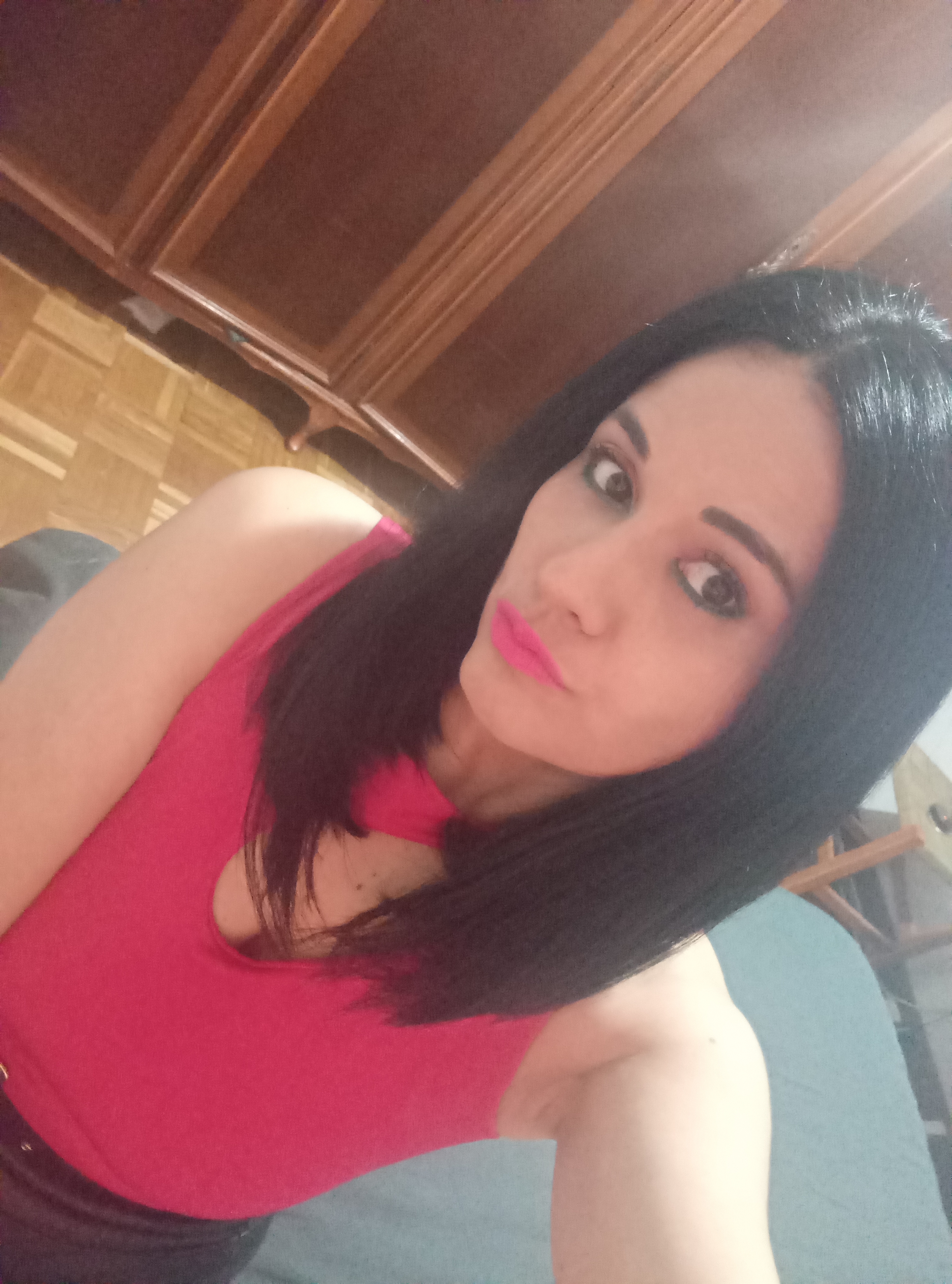 643625291 | LAURI | Chica