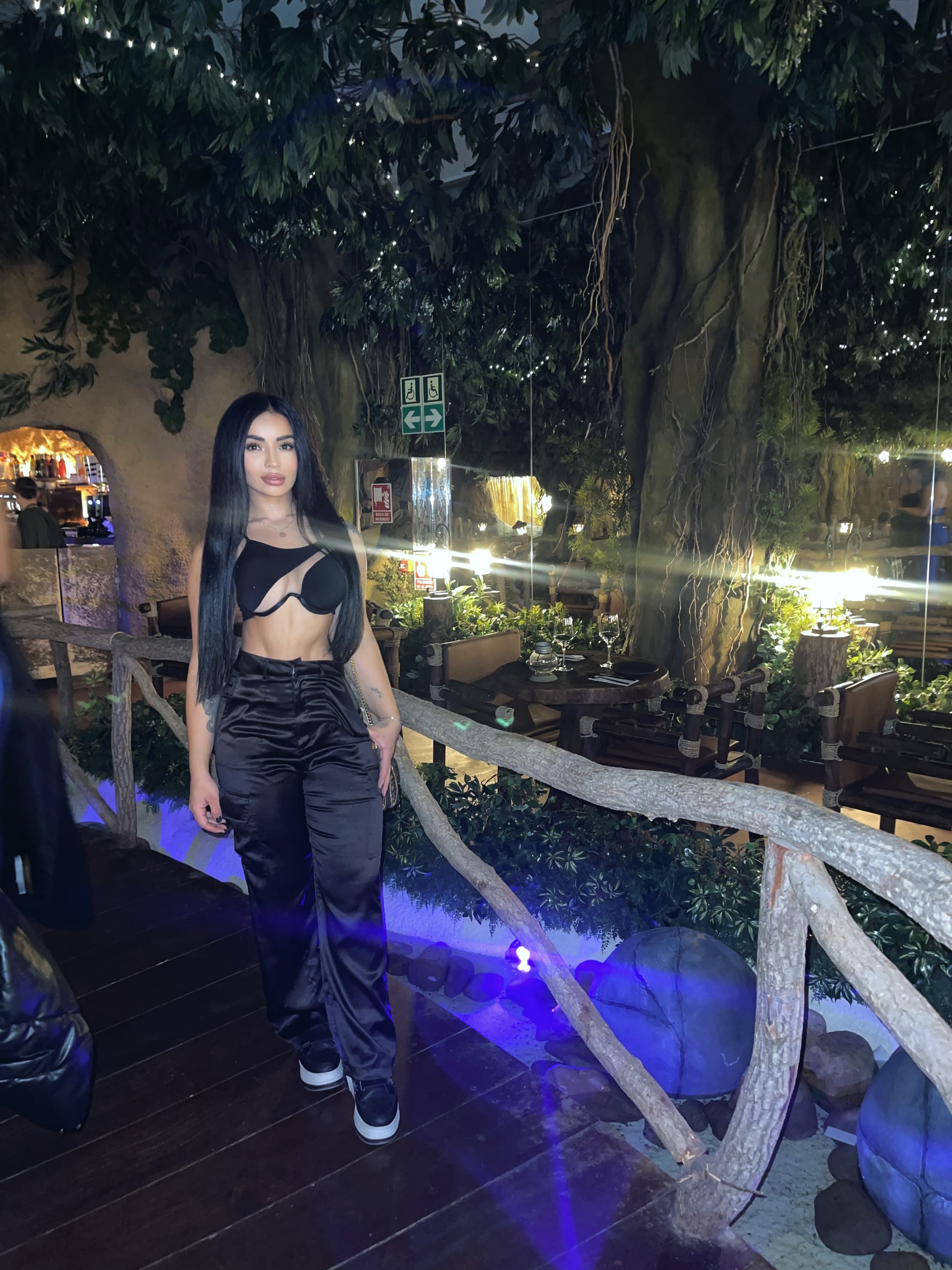 610167262 | CELESTE | Chica