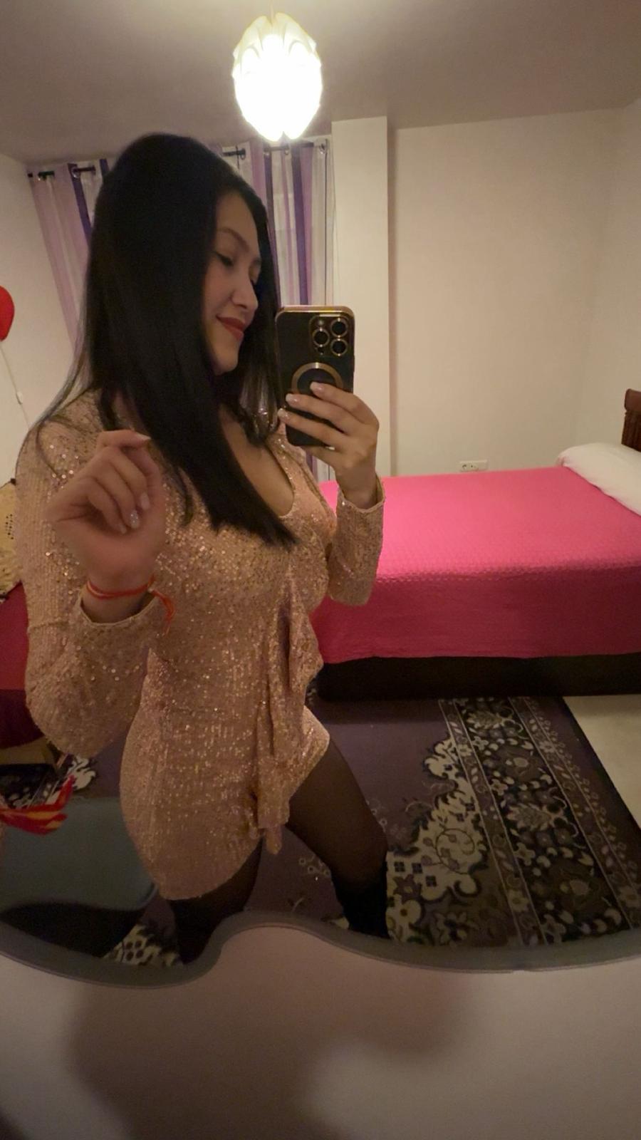 613946430 | PAMELA | Chica