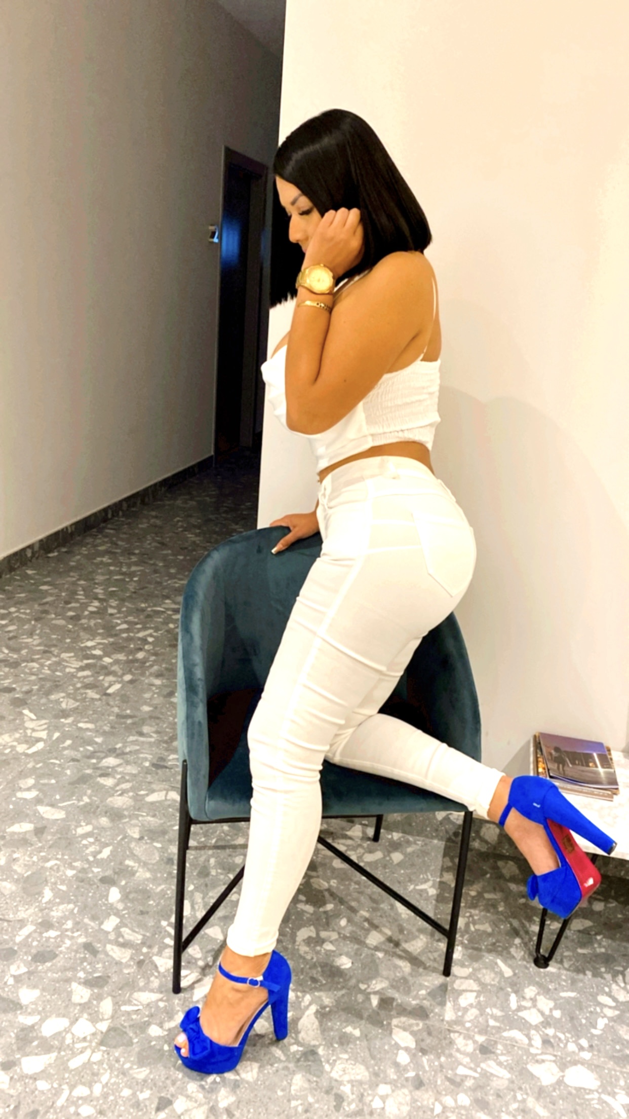 615384970 | NANILUX | Chica