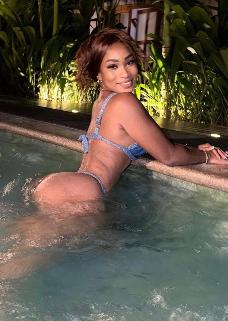 664085854 | MARIA | Chica