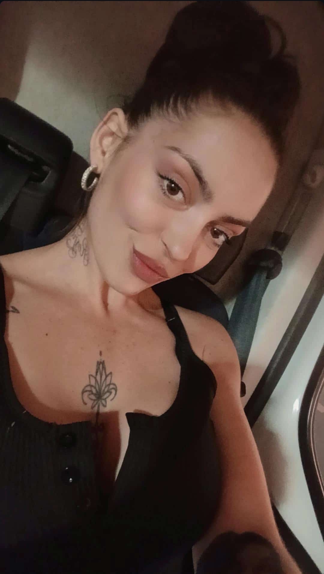 664320779 | GADITANA | Chica