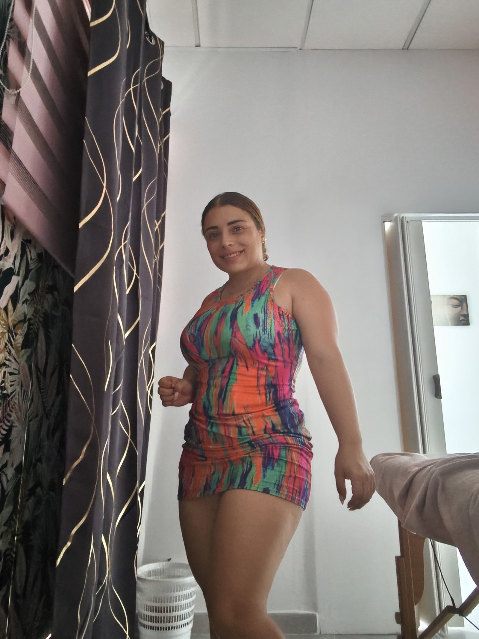 637956898 | COLOMBIANA | Chica