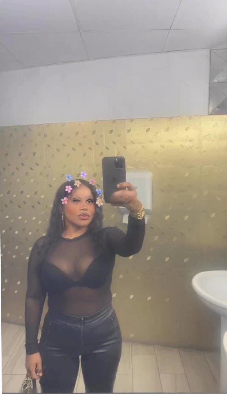 742040957 | ISABELA | Chica