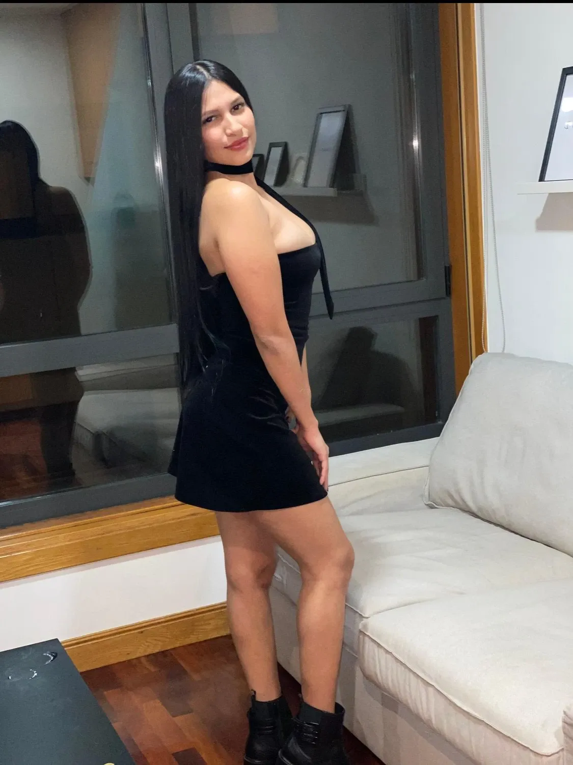 613362599 | VALERIA | Chica