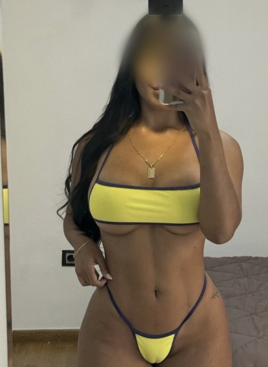 624895080 | VALERI | Chica