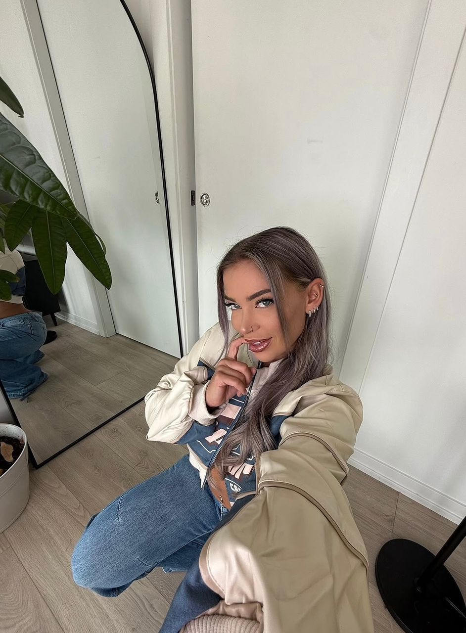 604153868 | KIMMYS | Chica