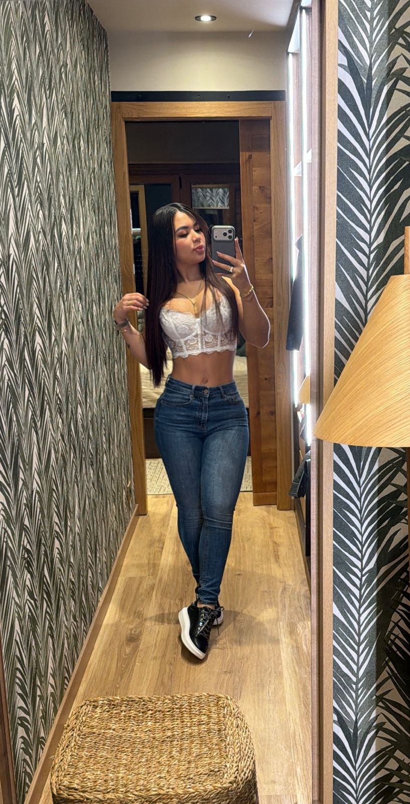 632232638 | KAROL | Chica