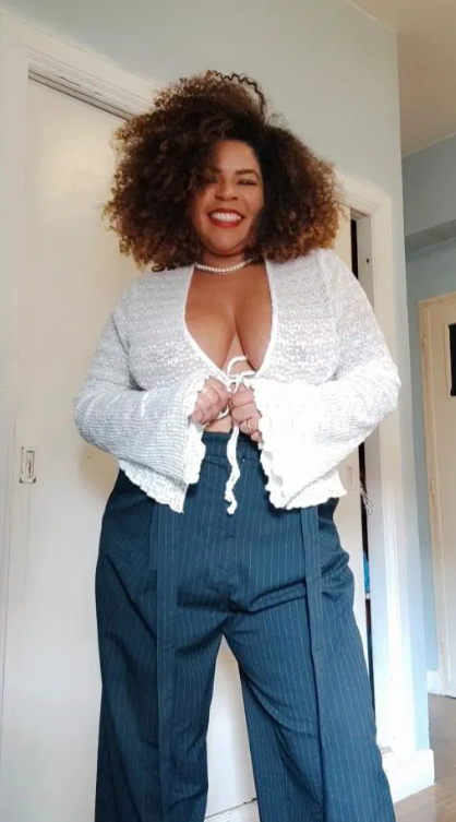 602192800 | MELL | Chica