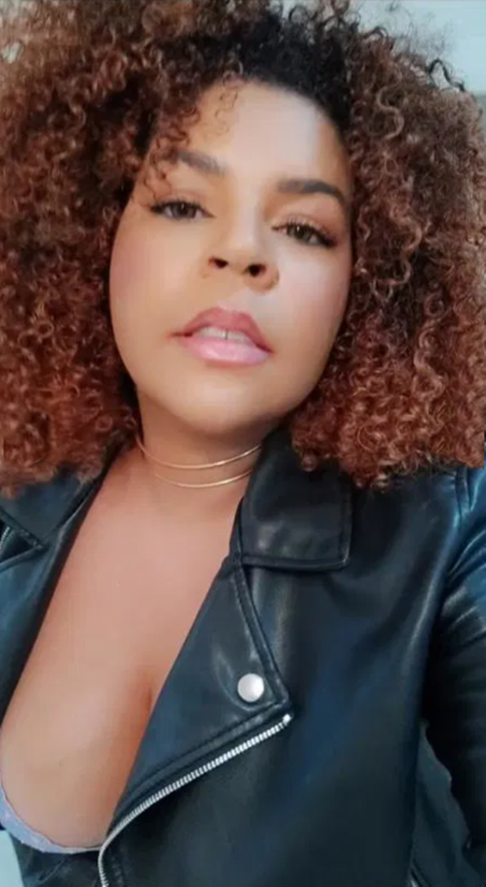 602192800 | MELL | Chica