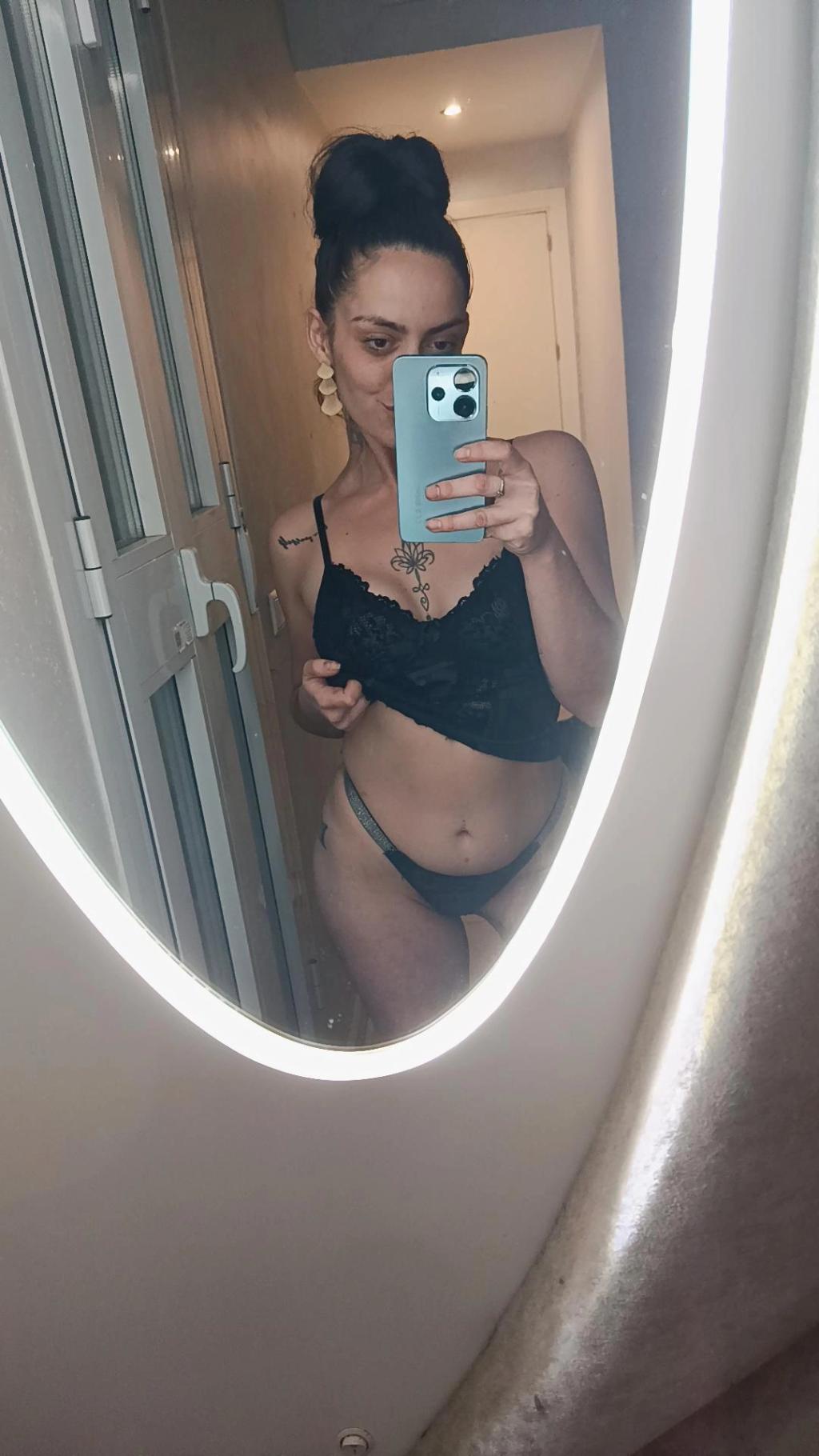 Puta en Sevilla - 664320779