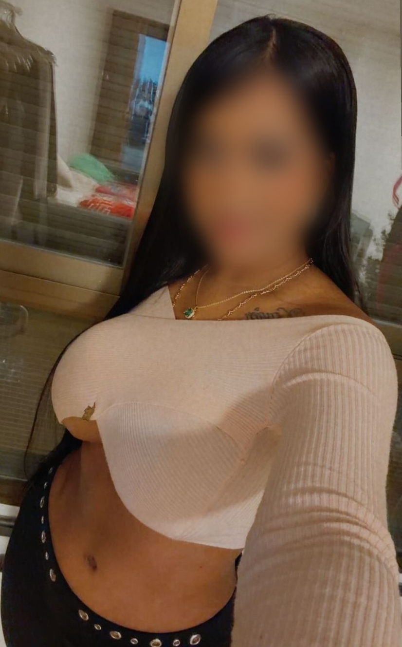 642058087 | BELLA | Chica