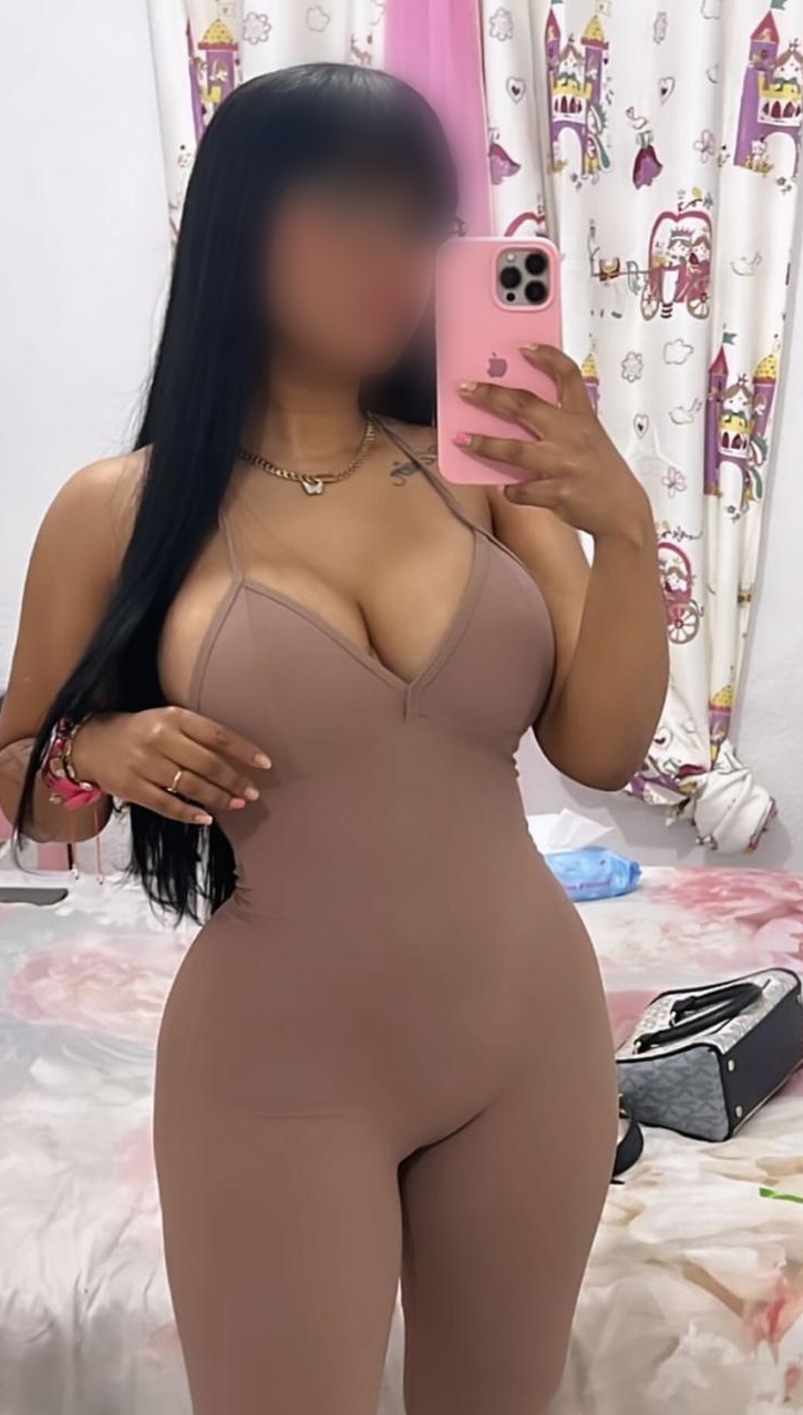 642058087 | BELLA | Chica