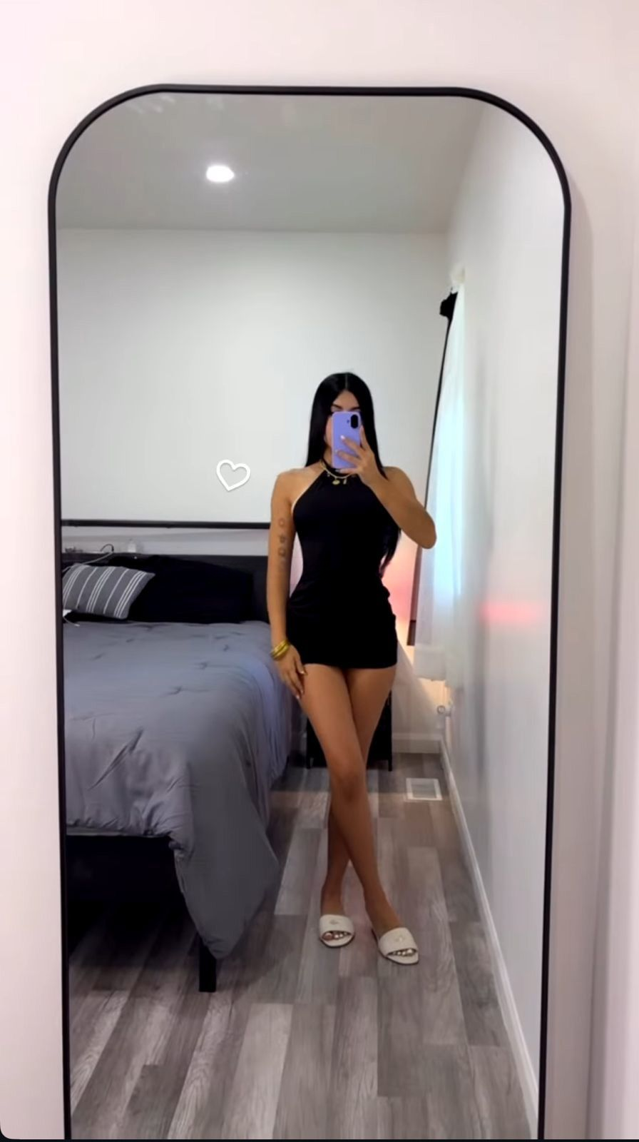 603283256 | MIA | Chica