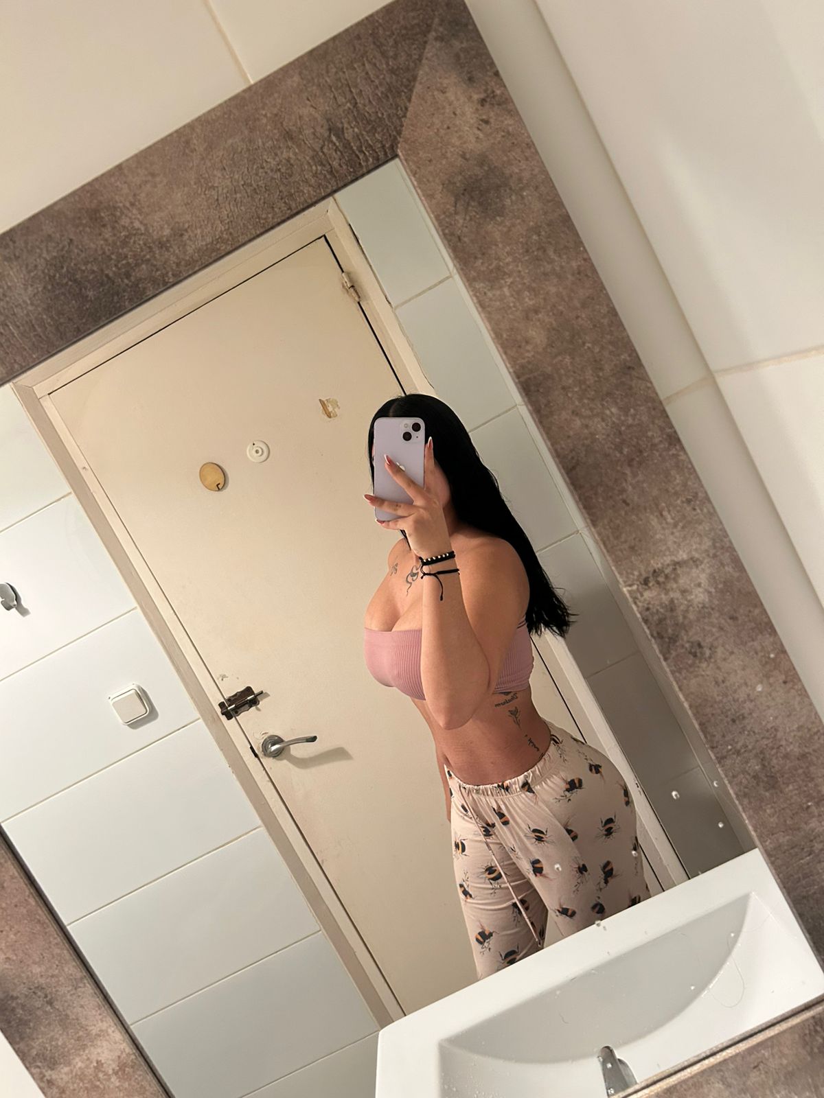 632648455 | MIA | Chica