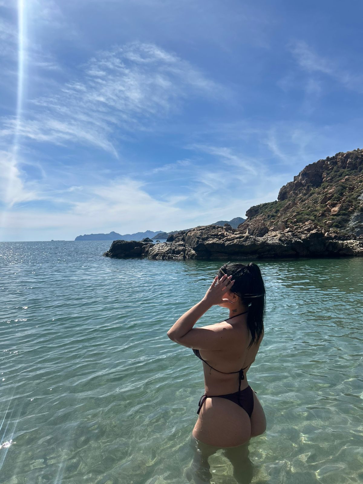 632617493 | SOFIA | Chica