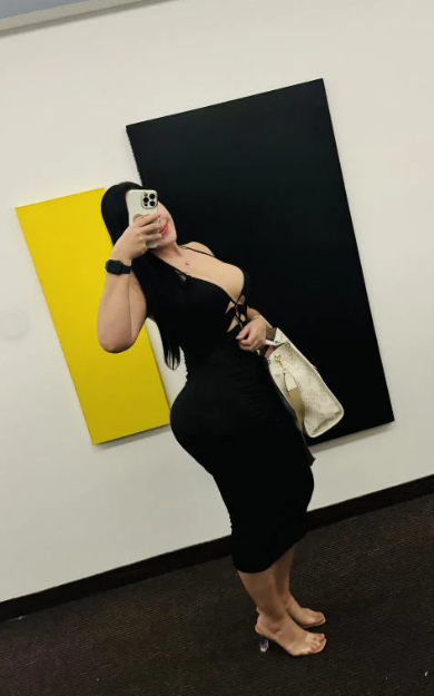 722703948 | SELENA | Puta
