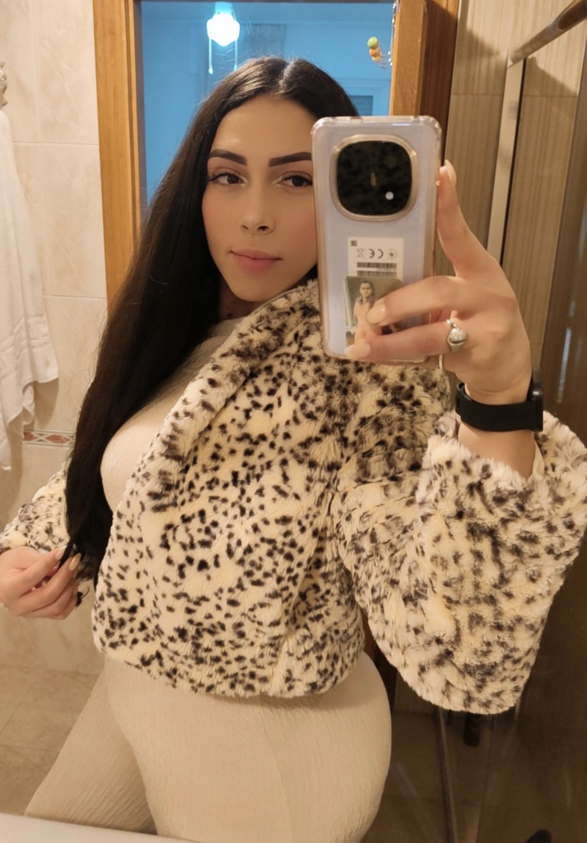 614950638 | SOFIA | Transexual