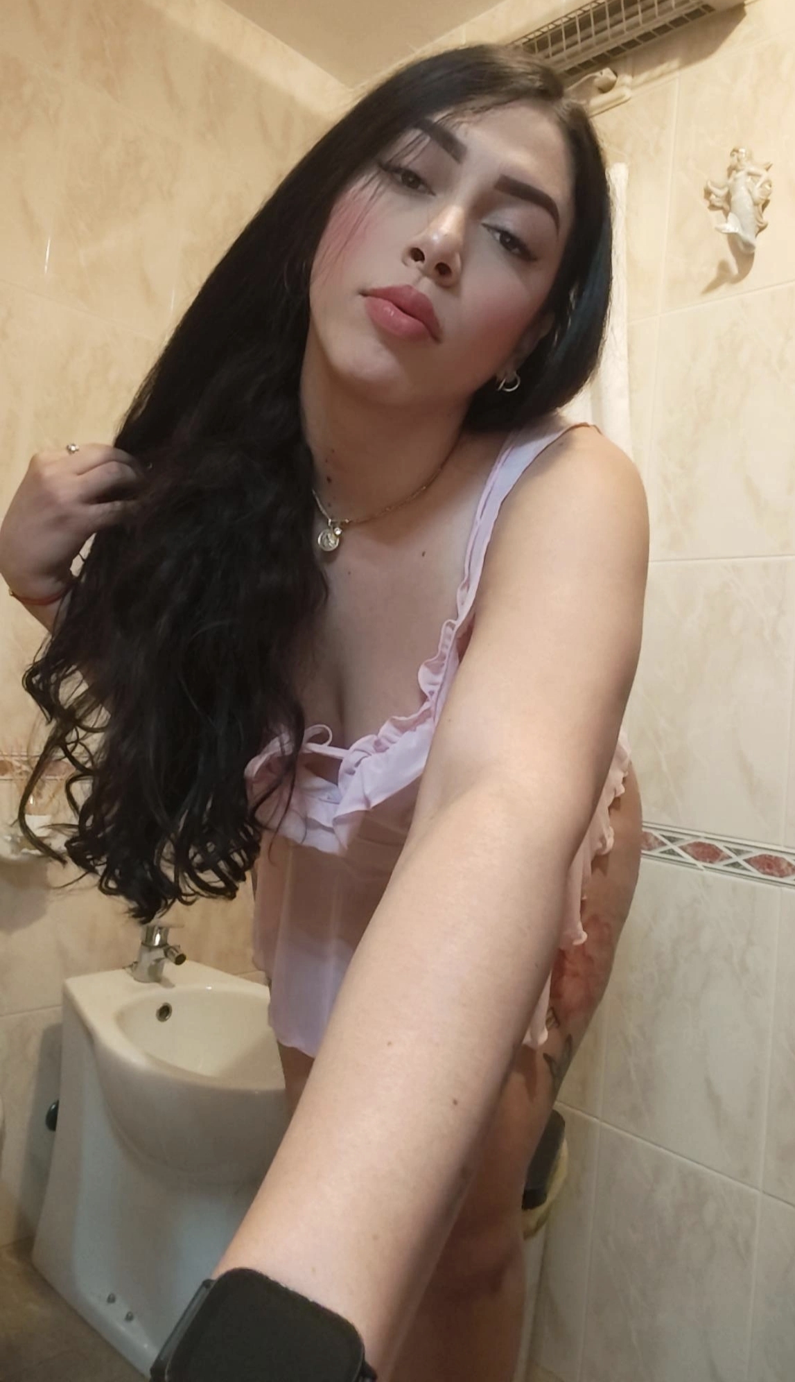 614950638 | SOFIA | Transexual