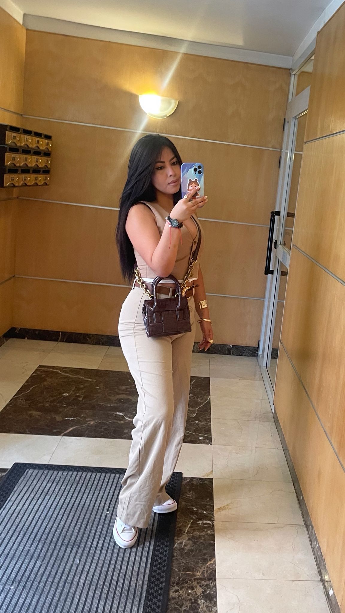 602831208 | MARIANA | Chica