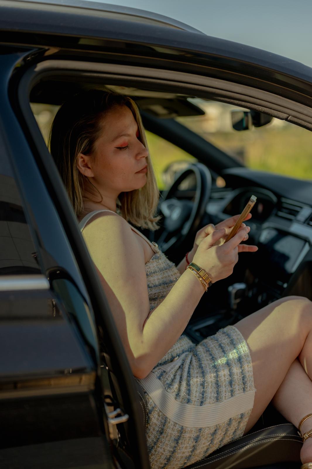 614395638 | PAULA | Chica