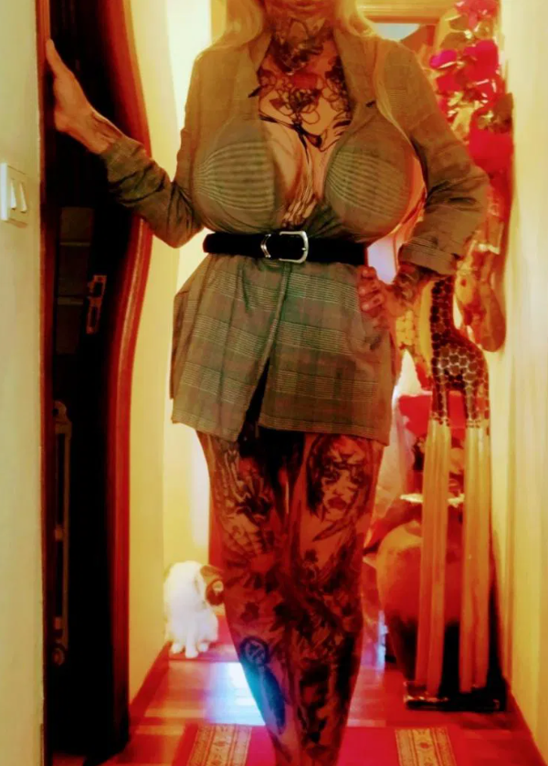 672857026 | BARBARA | Chica