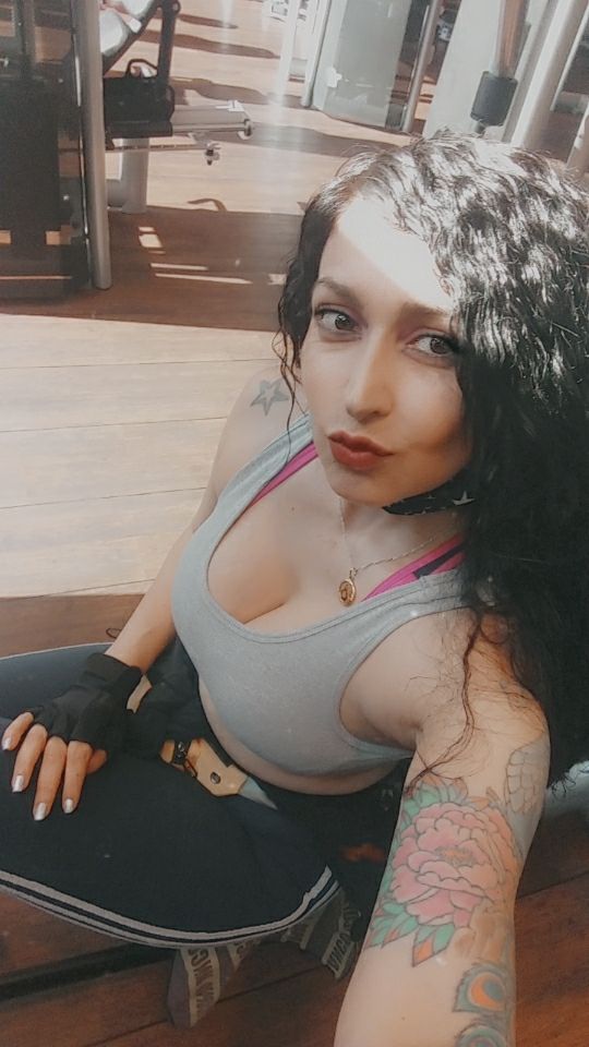 643316505 | AGHATA | Chica