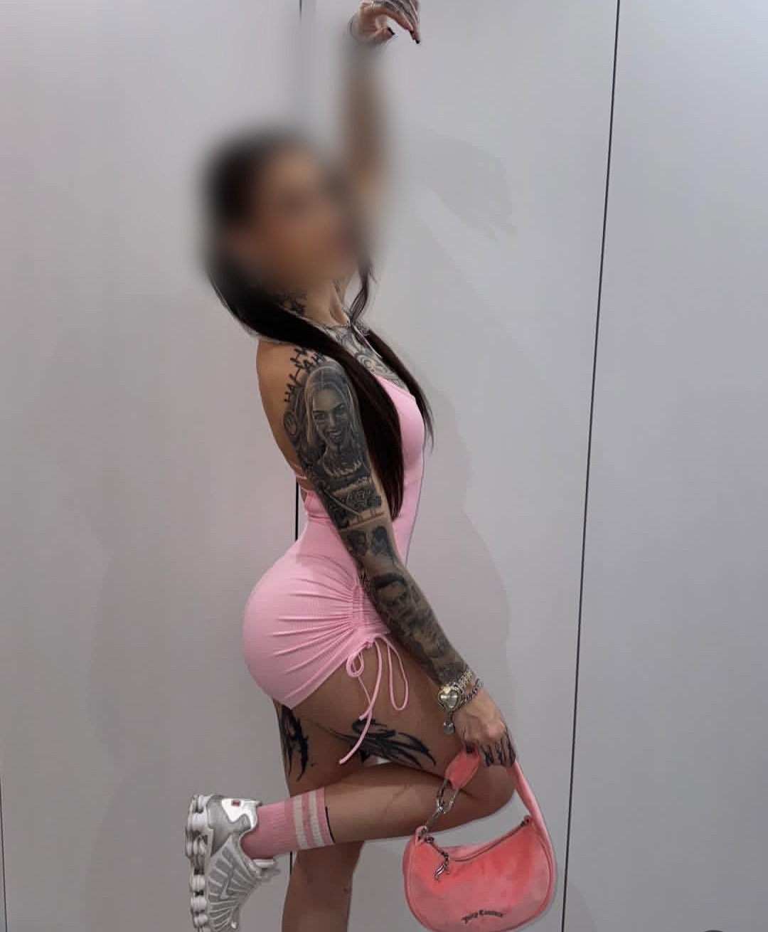 632784935 | CAMI | Chica