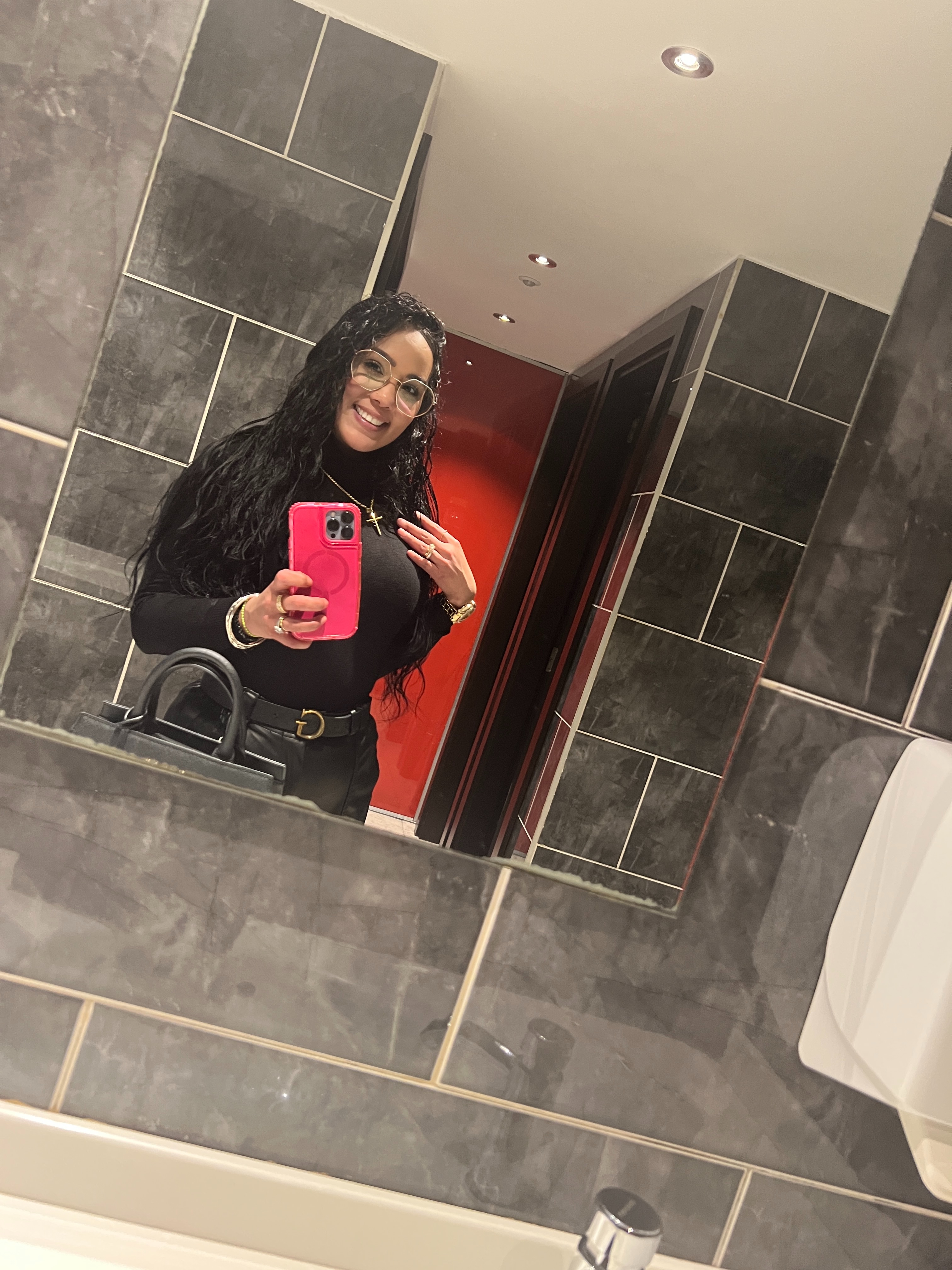 624320174 | SOPHIA | Chica