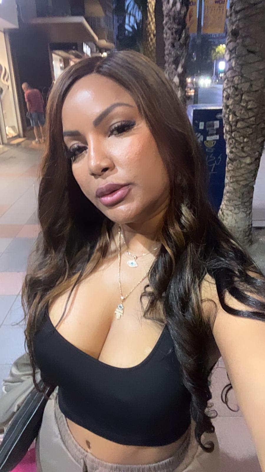 604307685 | ARIANA | Chica