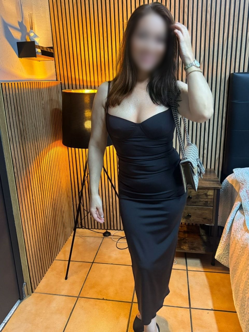 614954286 | HELENA | Chica