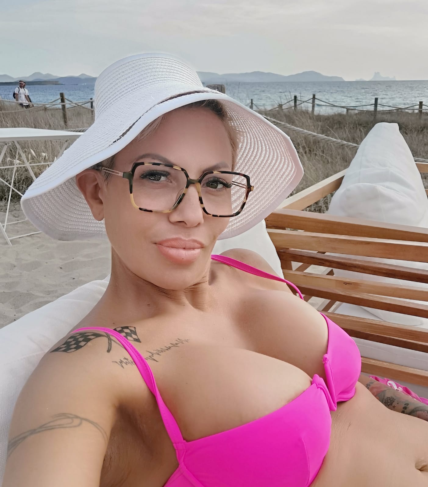 631820739 | BLONDI | Chica