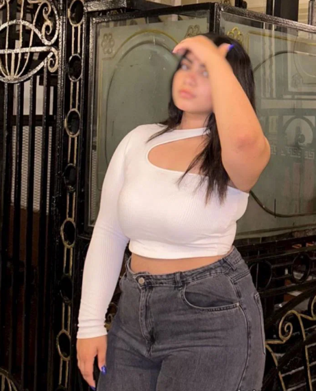 624521971 | LUCIA | Chica