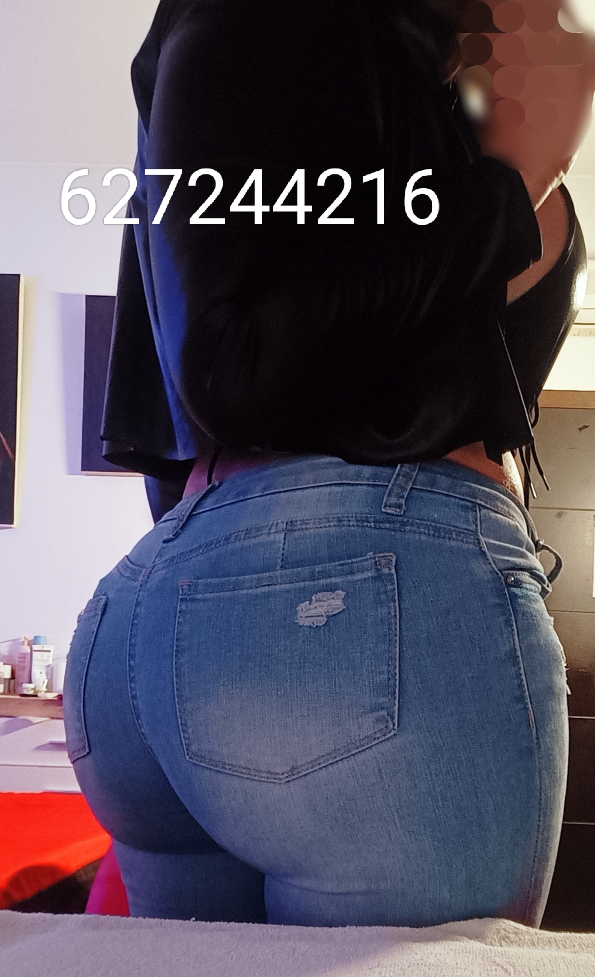 627244216 | MARI | Chica