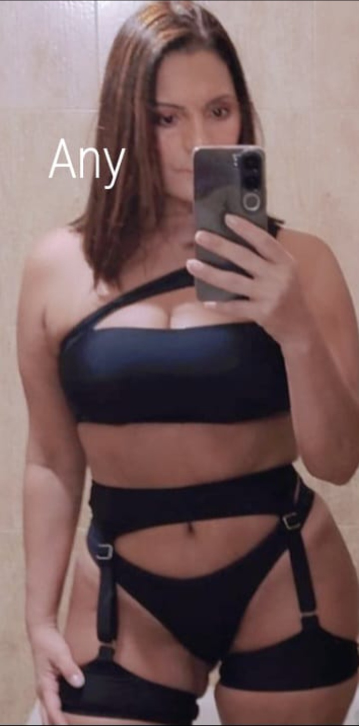 624463122 | ANY | Chica