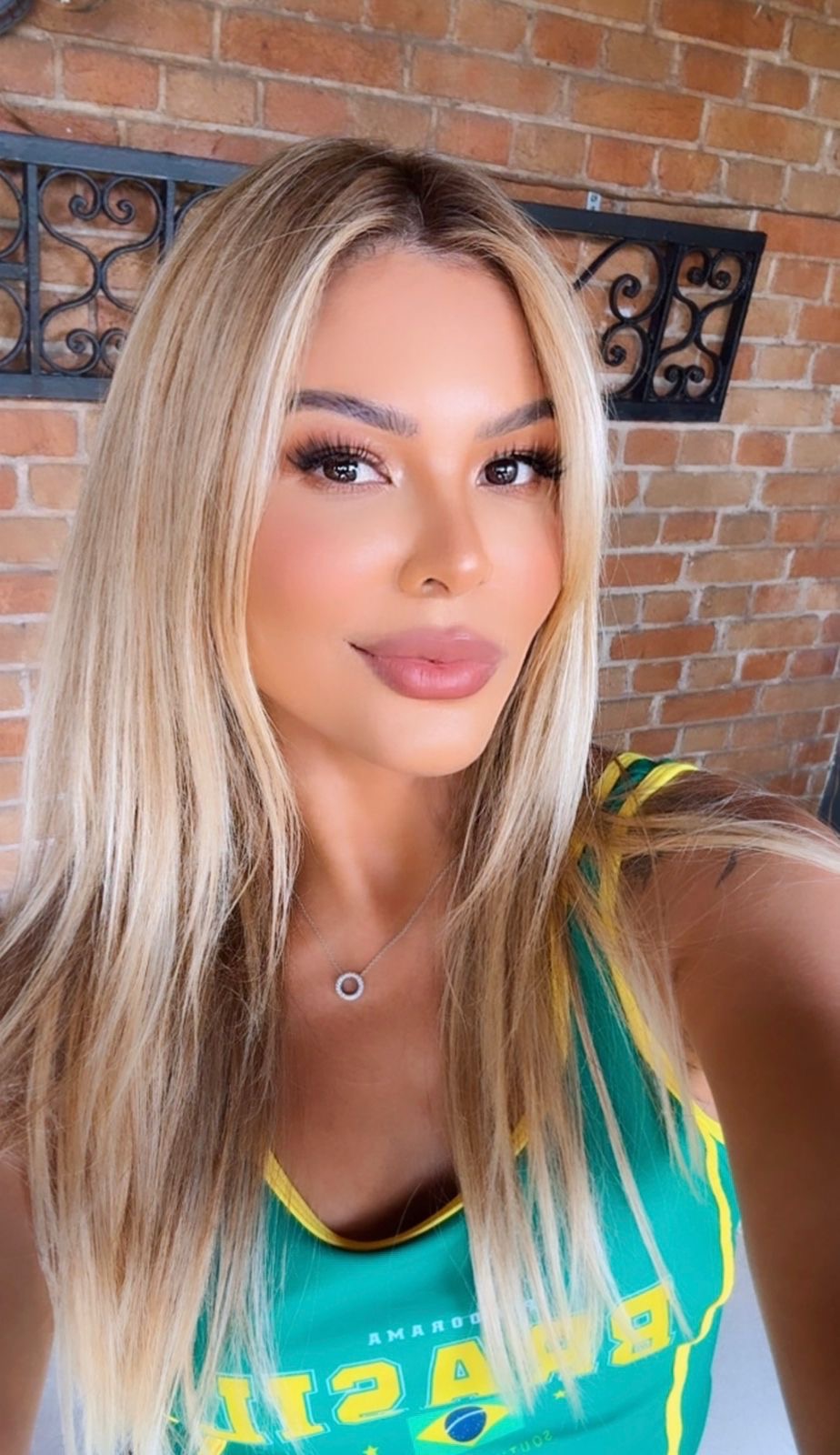 675213972 | VALENTINA | Chica