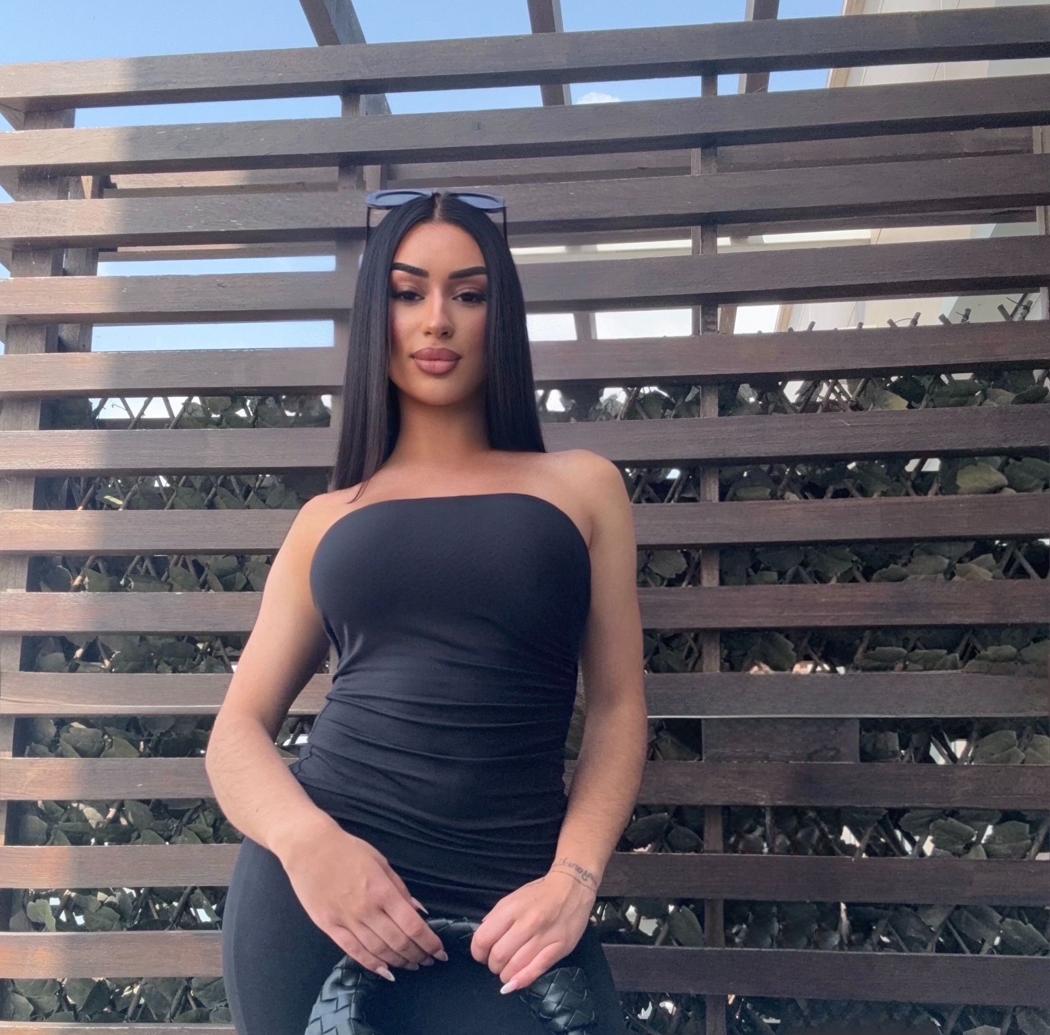 600996697 | LEILA | Chica