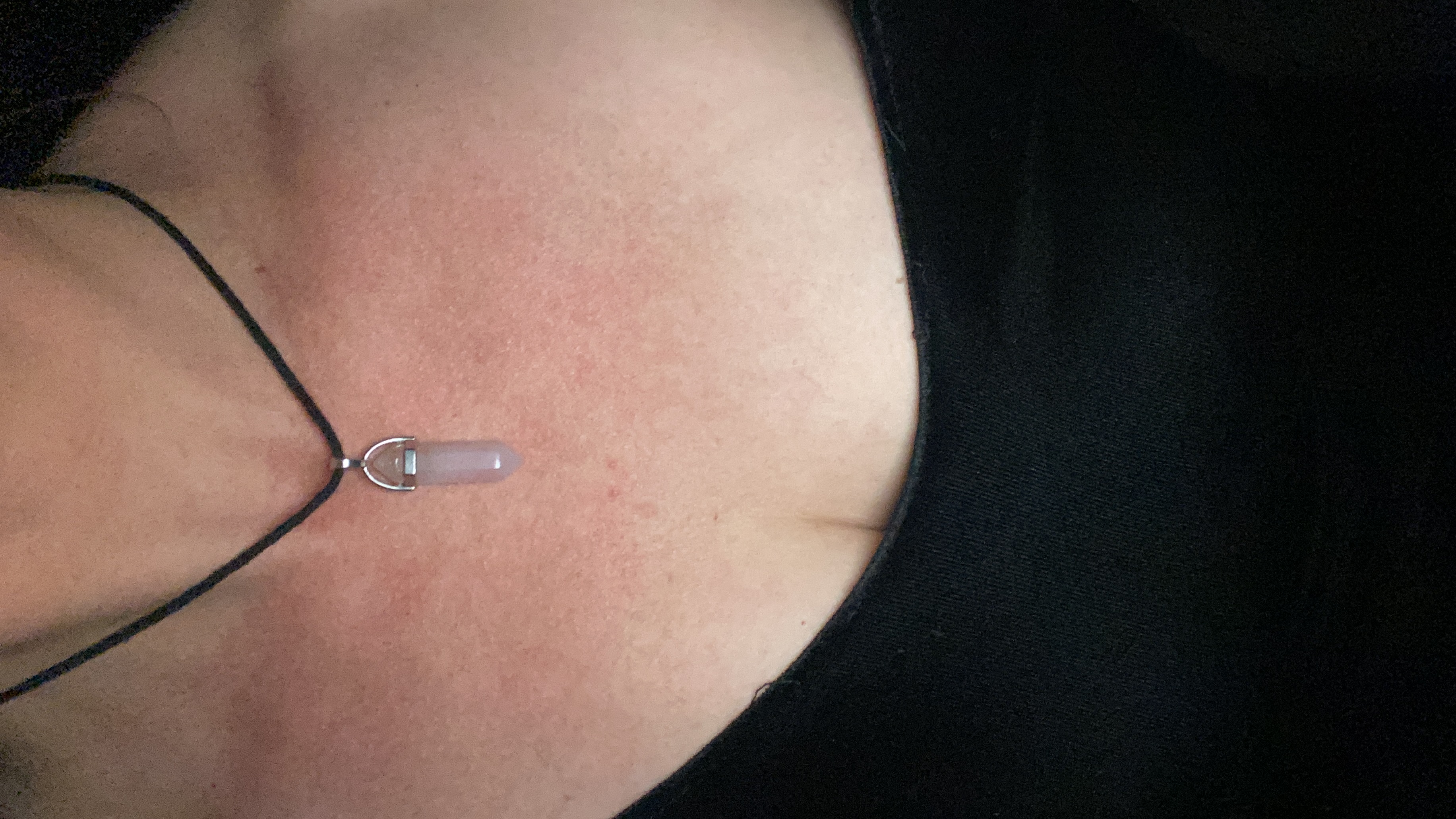 697905549 | LAURA | Chica