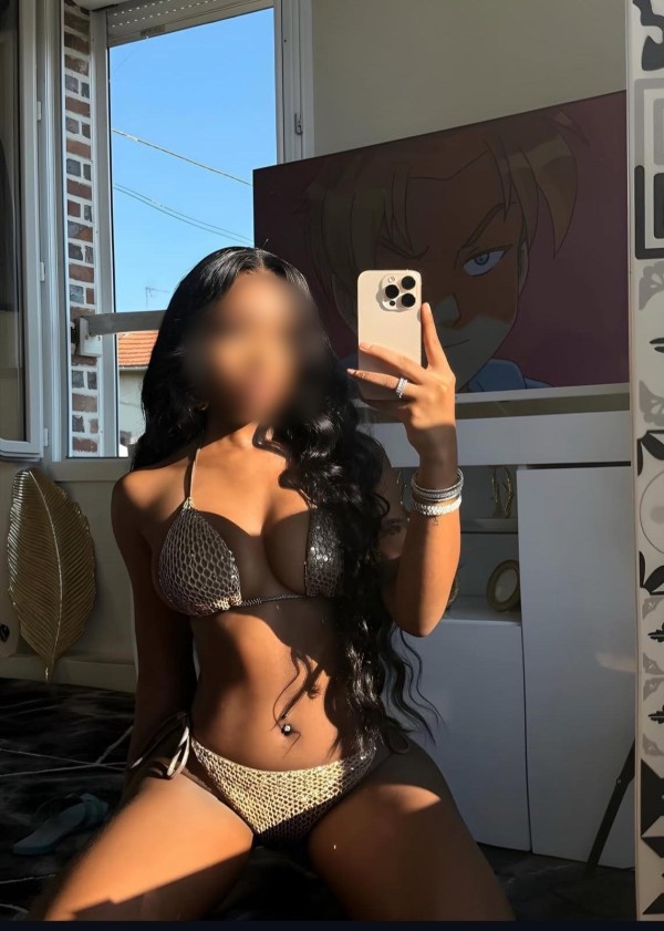 631281619 | YENY | Chica