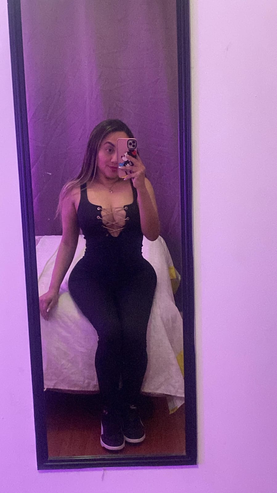 675969142 | JULIANA | Chica