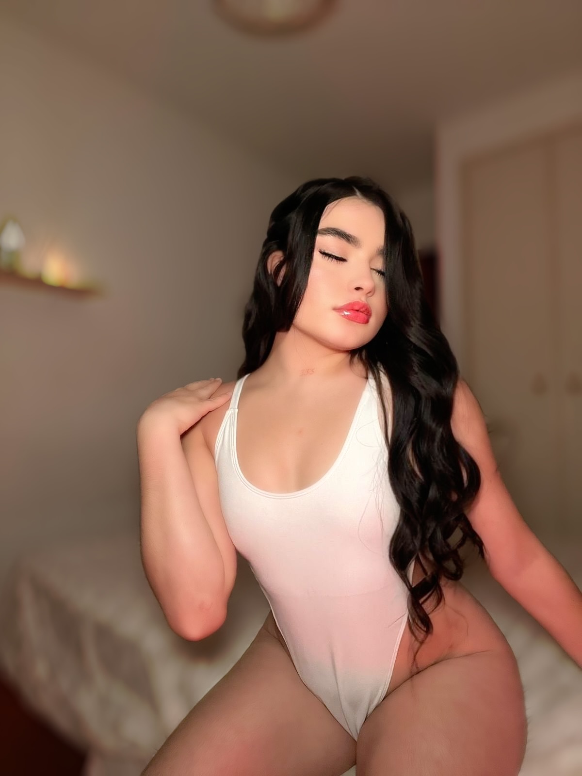 613266199 | ISA | Escort