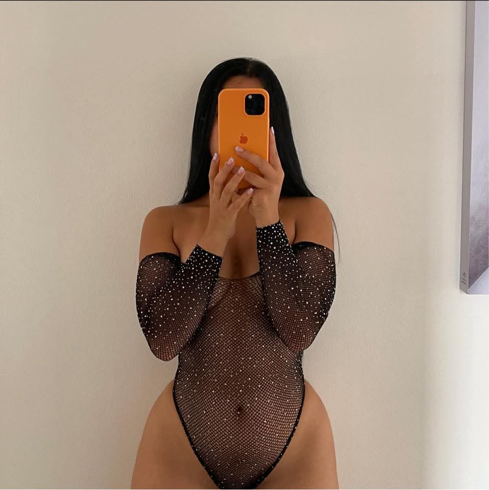 613902396 | CAMILA | Chica