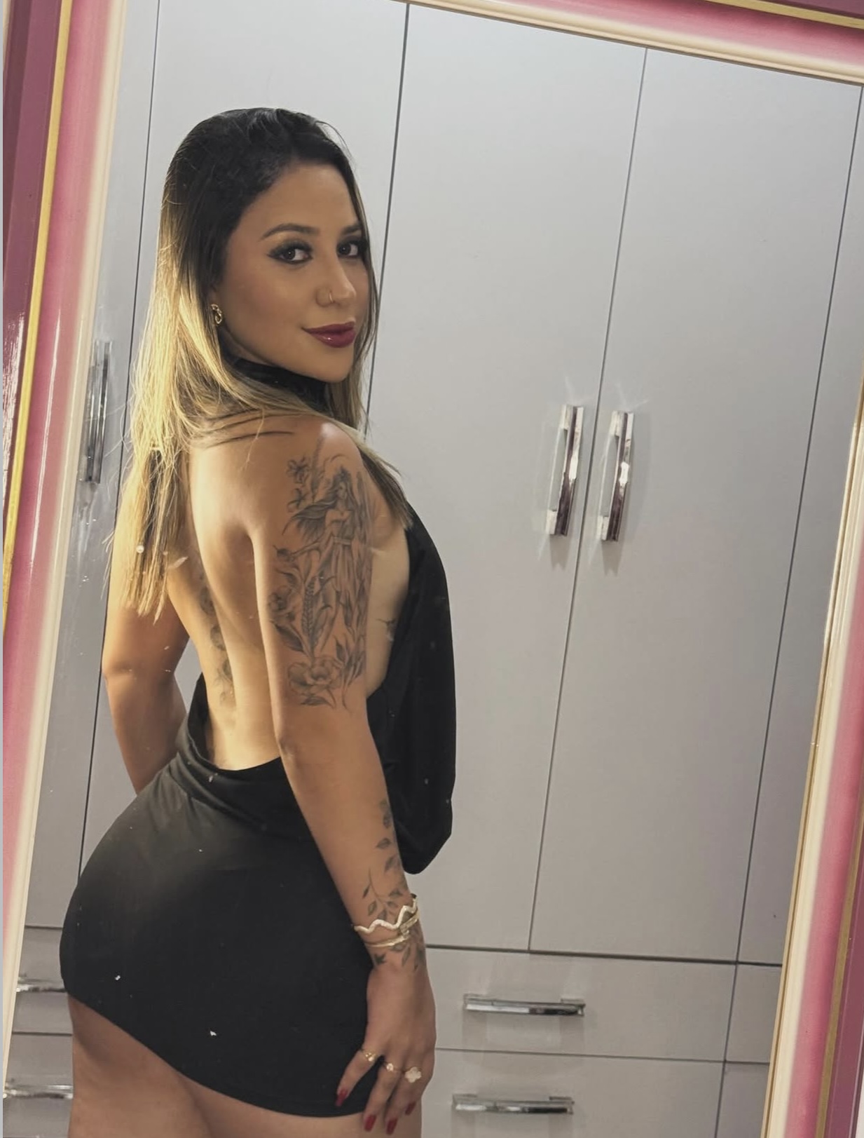 614997187 | ROSA | Chica